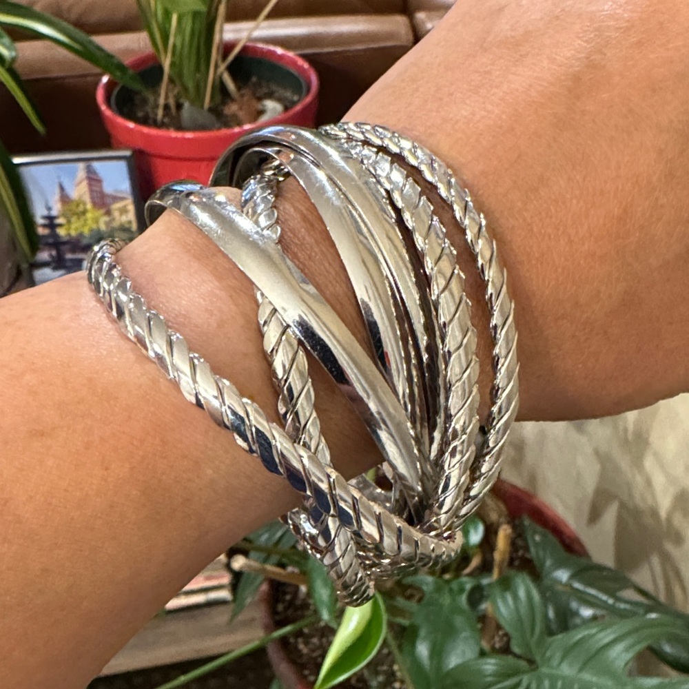 Elegant Silver Bangle Bracelet Set